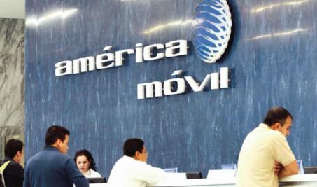 IFT propicia que AMóvil concentre espectro, afirma comisionado