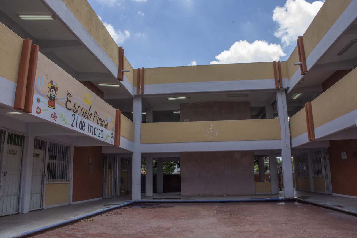 Escuelas vacías, el Covid-19 frustró el regreso de alumnos a aulas en Querétaro