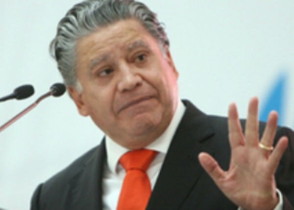 Absurdo penalizar expresiones: LH