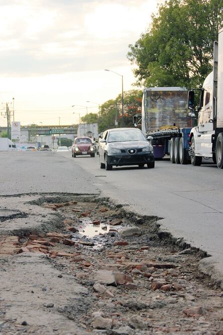 Refuerzan trabajos de bacheo en el estado