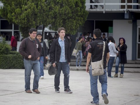 UAQ y UVM firman convenio 