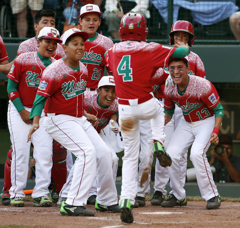 México tunde a Taiwán con  garra de Raúl León