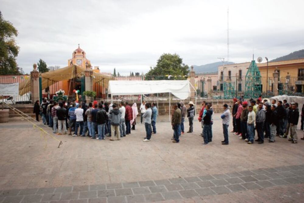Ex braceros exigen pago de fideicomiso
