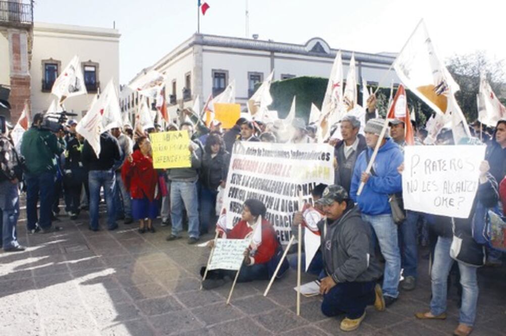 Protestas tienen fin político
