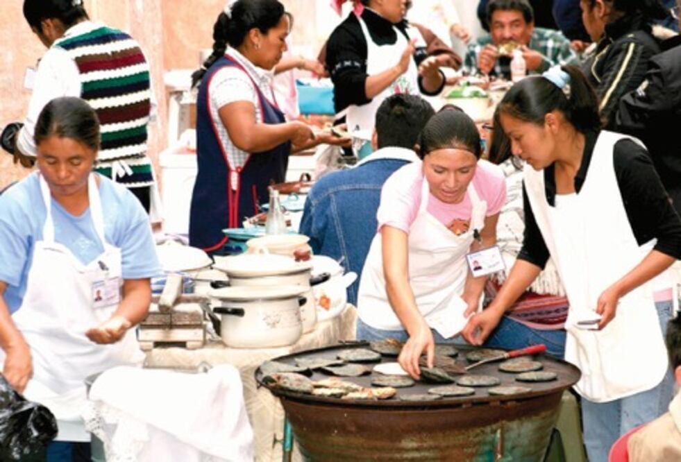Impulsan mujeres sector económico