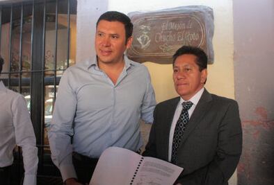 Unen esfuerzos contra analfabetismo 