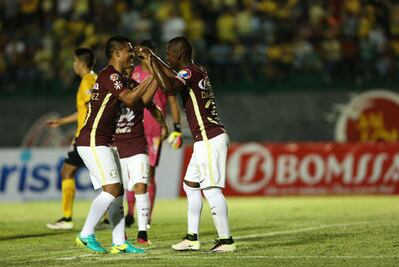 Águilas alarga fiesta centenaria