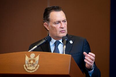 Mauricio Kuri propone que tren de pasajeros pase por el aeropuerto 