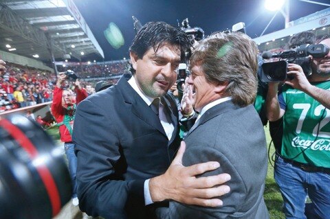 El espectáculo se ofrece en las bancas