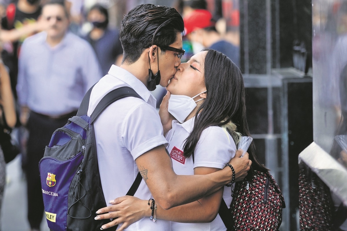 Destacan baja de muertes por Covid