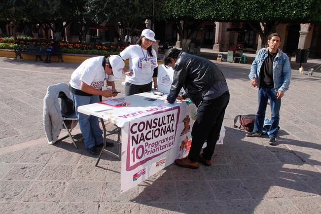 Primer día de consulta, con poca afluencia
