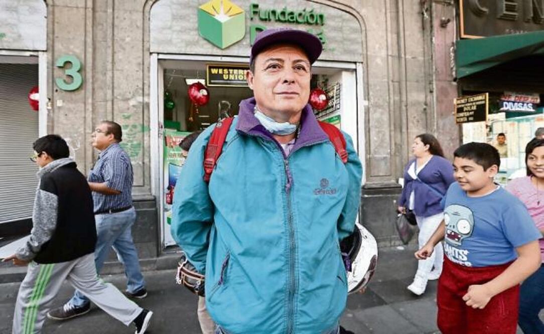 Alejandro Arriaga recibió 15 mil pesos por su anillo de bodas. Con el dinero pagará la cena de Año Nuevo y unas vacaciones con su familia.