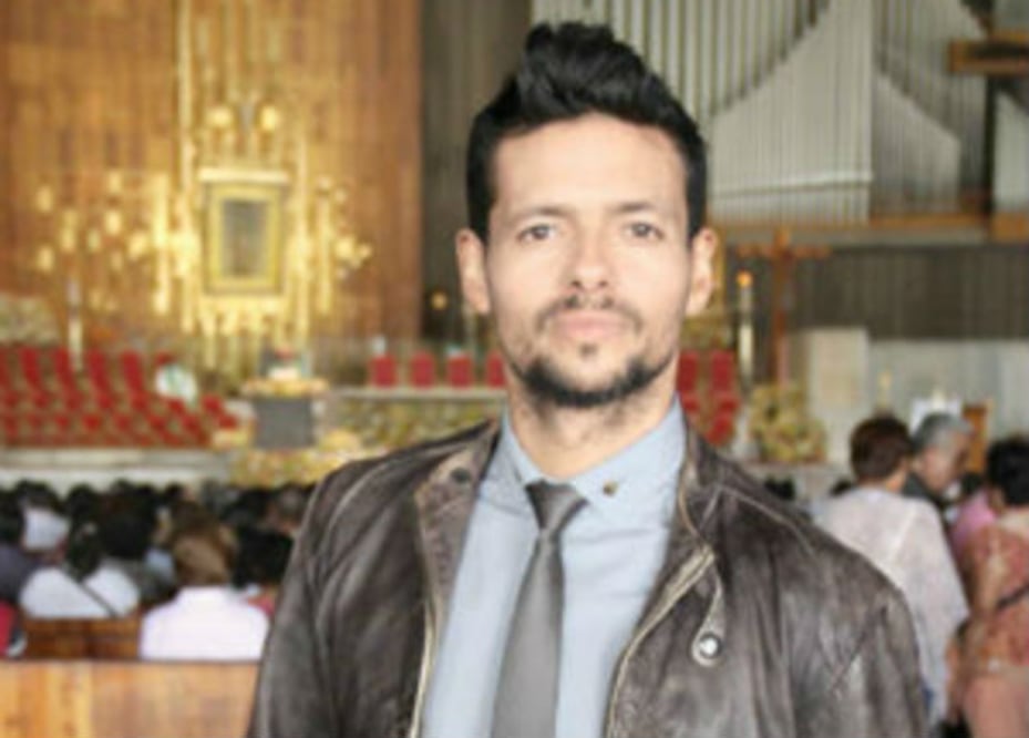 Robi Draco Rosa agradece a la Virgen
