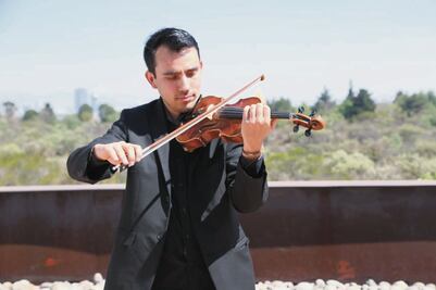 Carlos Gándara toca hoy con la OFEQ