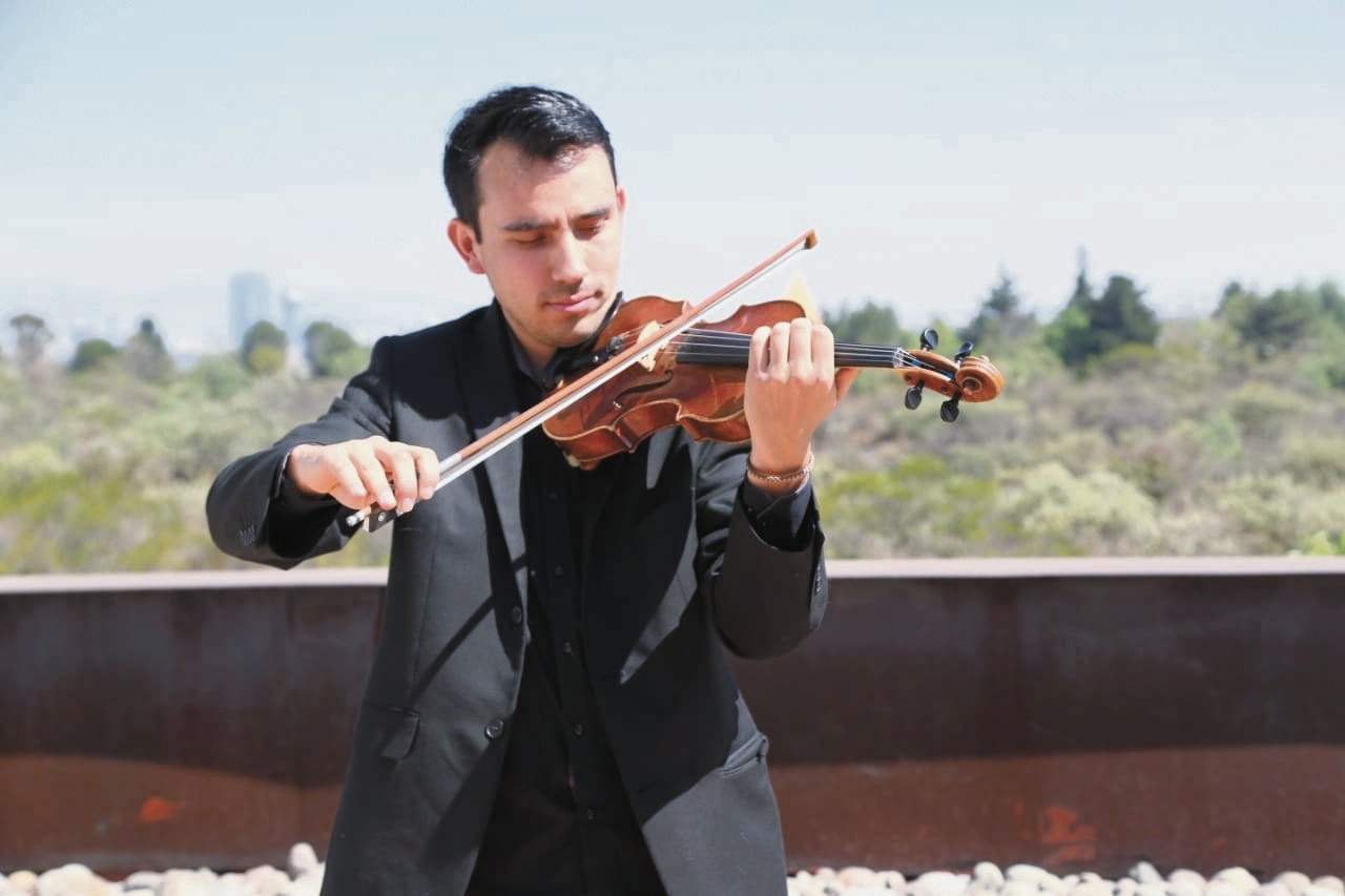 Carlos Gándara toca hoy con la OFEQ
