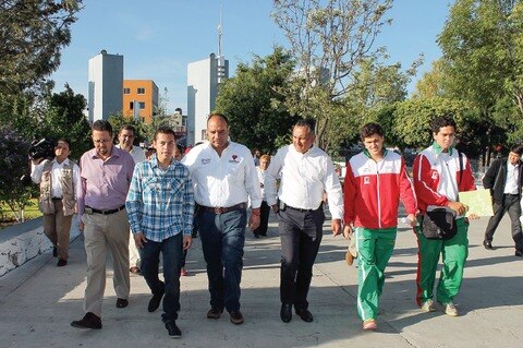 Reconoce Loyola Vera a deportistas capitalinos