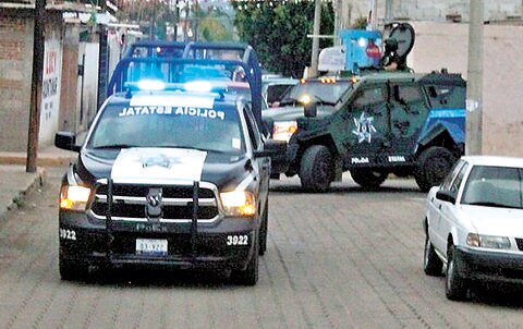 Orientan a jóvenes con conductas conflictivas