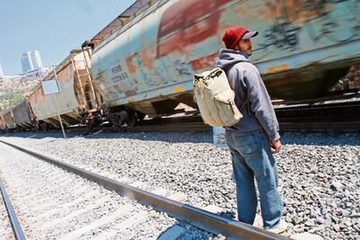Amalia García llama a proteger a migrantes 