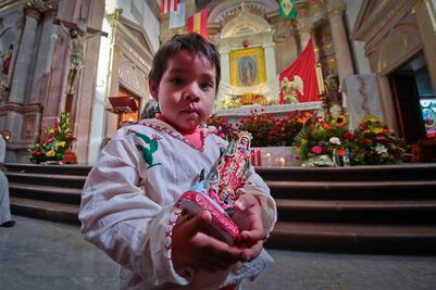 Feligreses demuestran su fervor