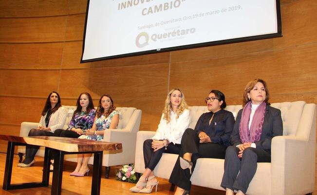 Con panel impulsan el empoderamiento de las mujeres 