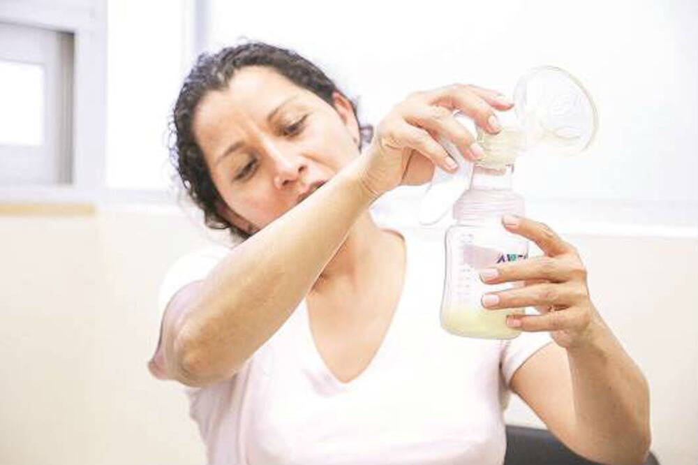 Llaman a donar leche materna