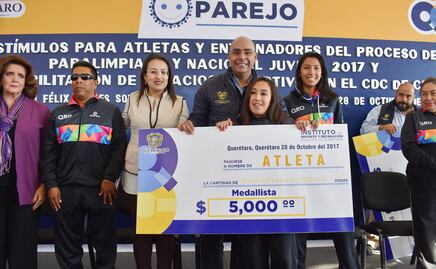 Reconocen esfuerzo de atletas