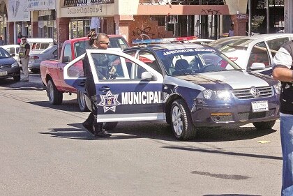 Bajo Reserva 23 de abril de 2018