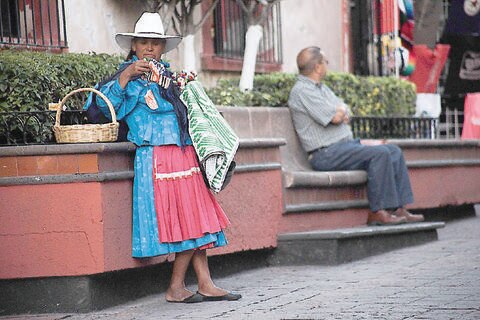 Plantean crear dirección para indígenas