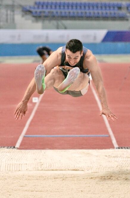 Nuevo podio de Rivera en la campaña