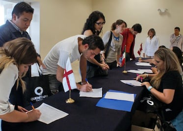 Promueven Becas de Intercambio