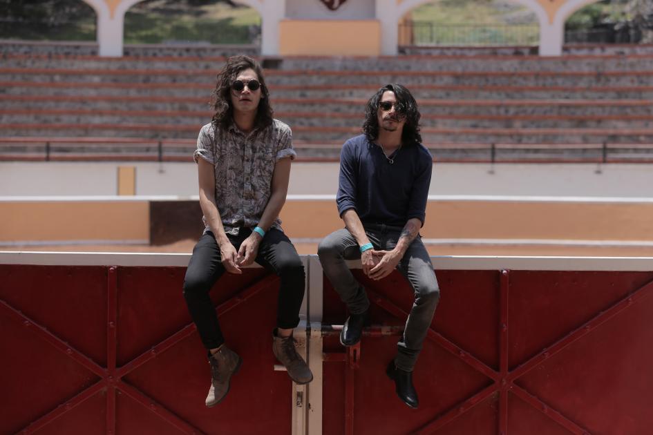 Rústico se luce en su estreno