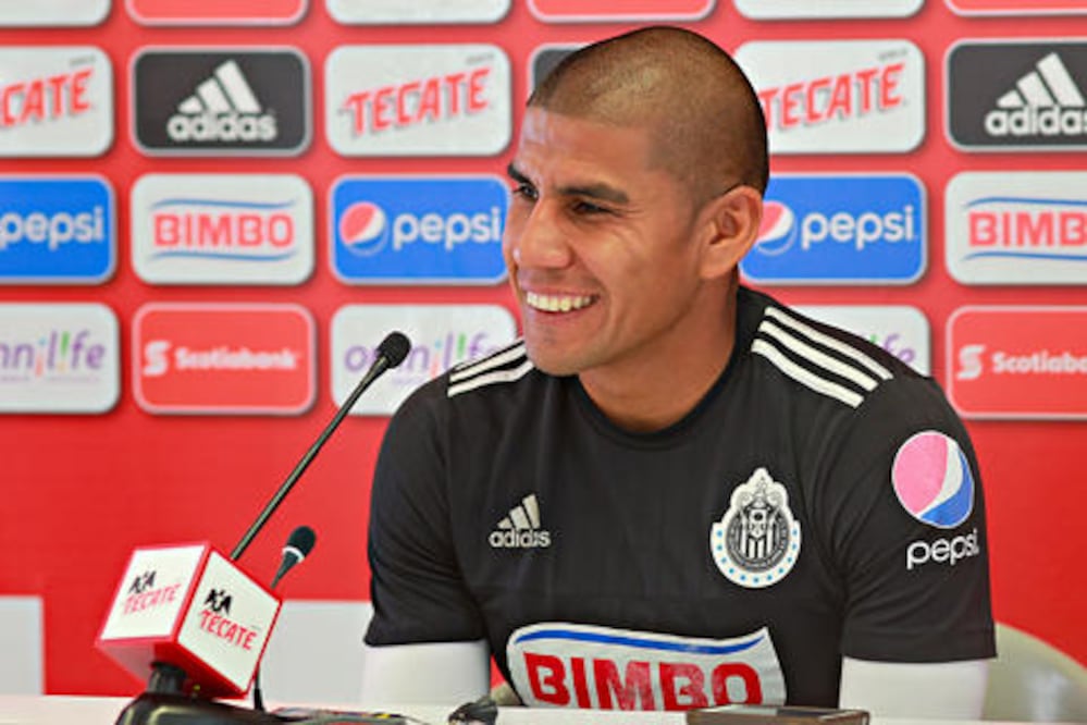 Salcido no ve cerca el retiro