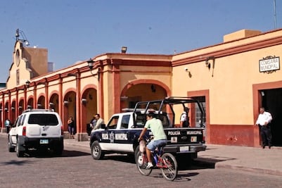 Alista Corregidora policía montada 