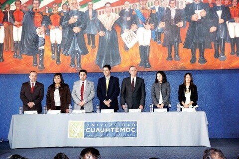Universidad Cuauhtémoc da 59 becas