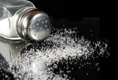 Mexicanos consumen sal en exceso