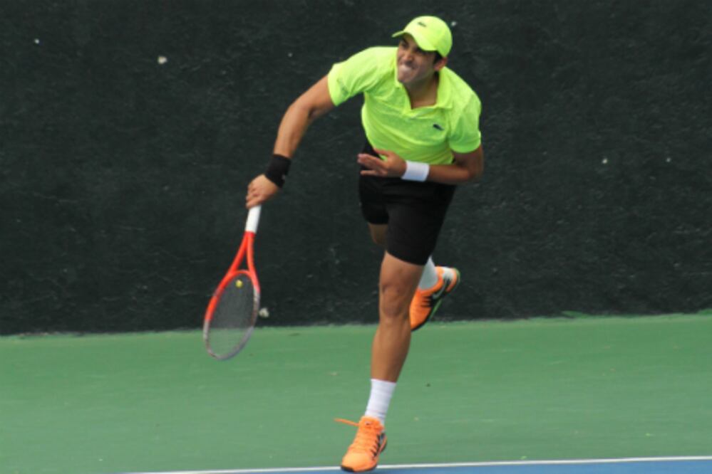 Pierde Reyes Varela en singles