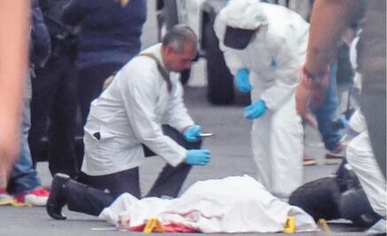 Asesinan a mujer al dejar a su hija en la escuela