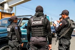 Enfrentamiento entre POES y civiles armados deja cuatro detenidos y un policía lesionado