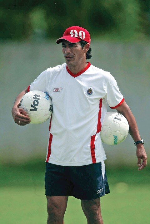 Galindo negocia su regreso a Chivas