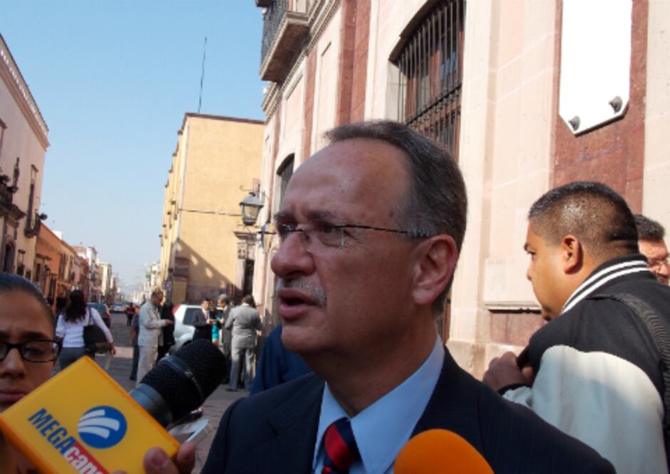 Investigan robo a joyería