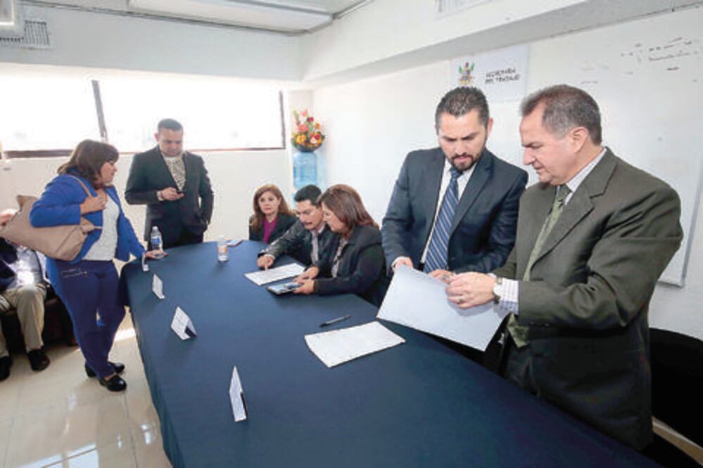 Exhorta Servién a no desvirtuar información