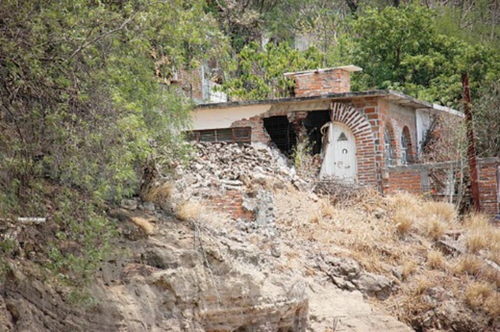 Arranca  en SJR protección  de zonas de derrumbes