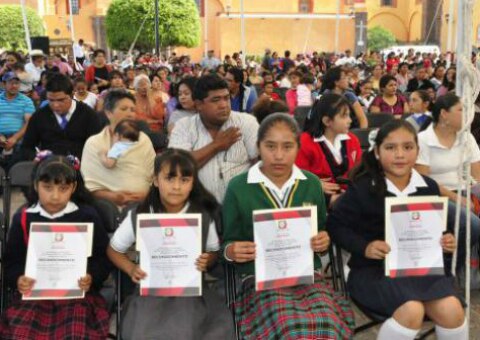 Clausura alcalde sanjuanense cursos