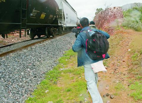 Migración infantil es alarmante: Sánchez 