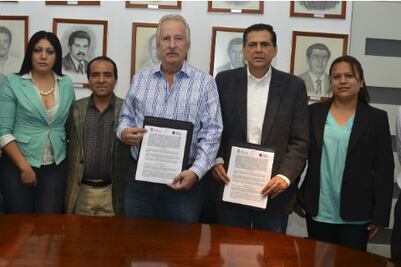 El Marqués firma convenio de colaboración con INEA
