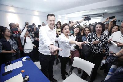 Se registran Mauricio Kuri y Guadalupe Murguía en  el Acción Nacional