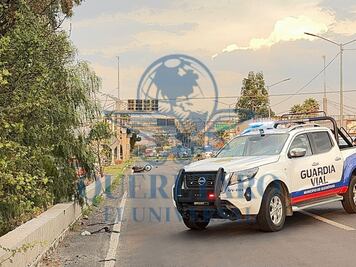 Muere motociclista tras ser arrollado por tráiler en la carretera 57