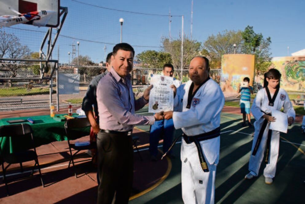 Academia Municipal de TKD, de fiesta