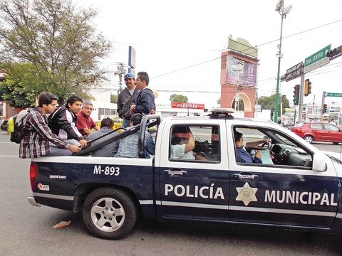 Choferes protestan por proyecto RedQ