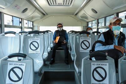 "No sentarse". Promueven la "Sana distancia" en el transporte público